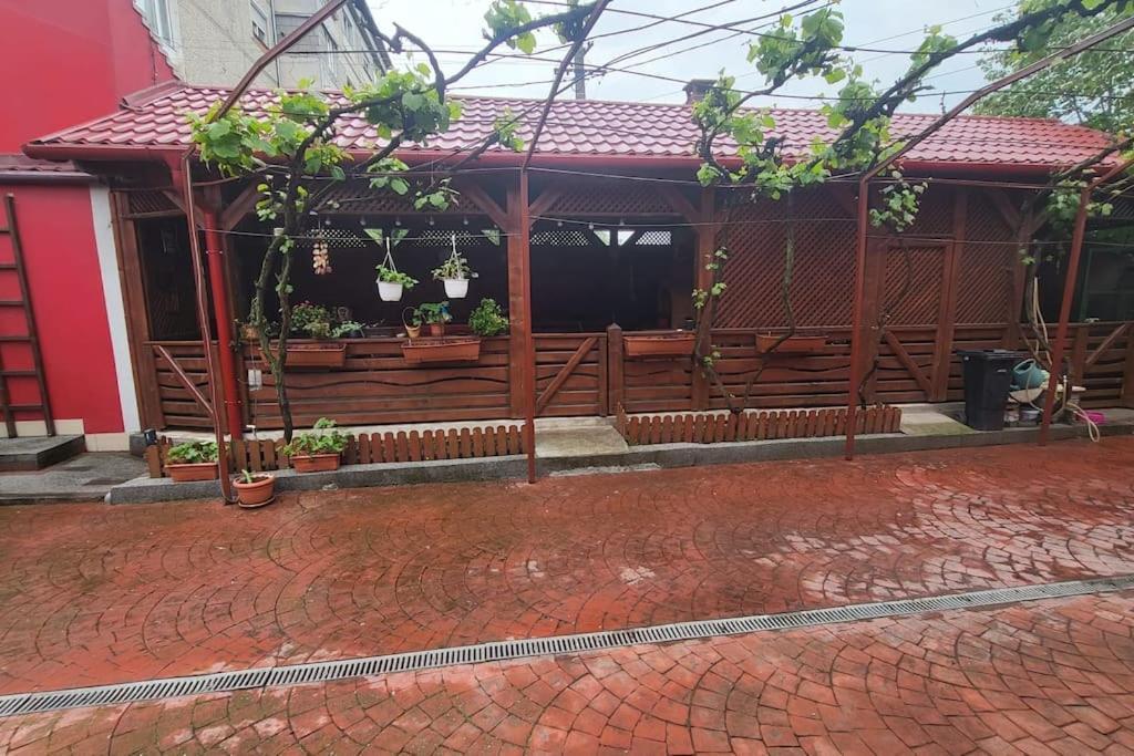 Casa In Oradea !别墅 外观 照片